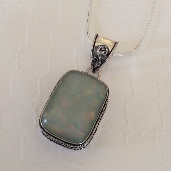 Vintage Jewelry - Australian Opal Pendant Sterling Silver W/ Chain